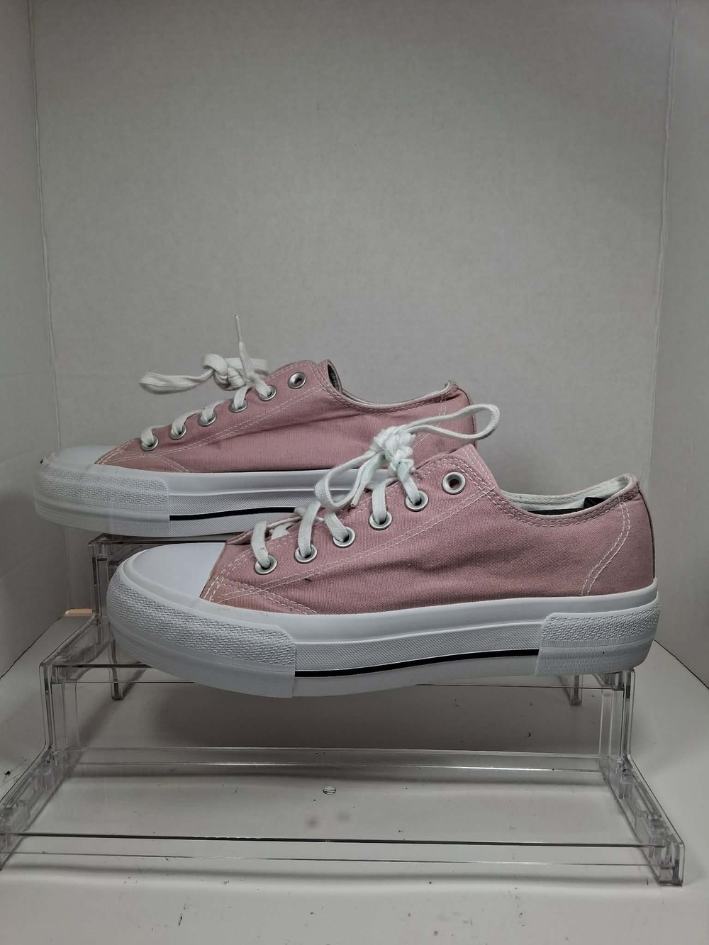 NOBO Women's Pink/White Canvas Low Top Lace-Up Sneakers Round Toe US 10 EU 42